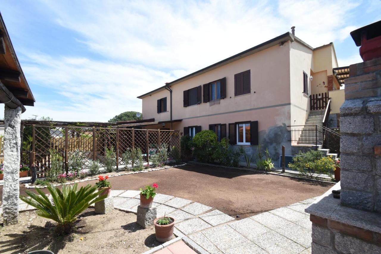 Appartamenti OLEANDRO - Giardini e Terrazze Marina di Campo Esterno foto