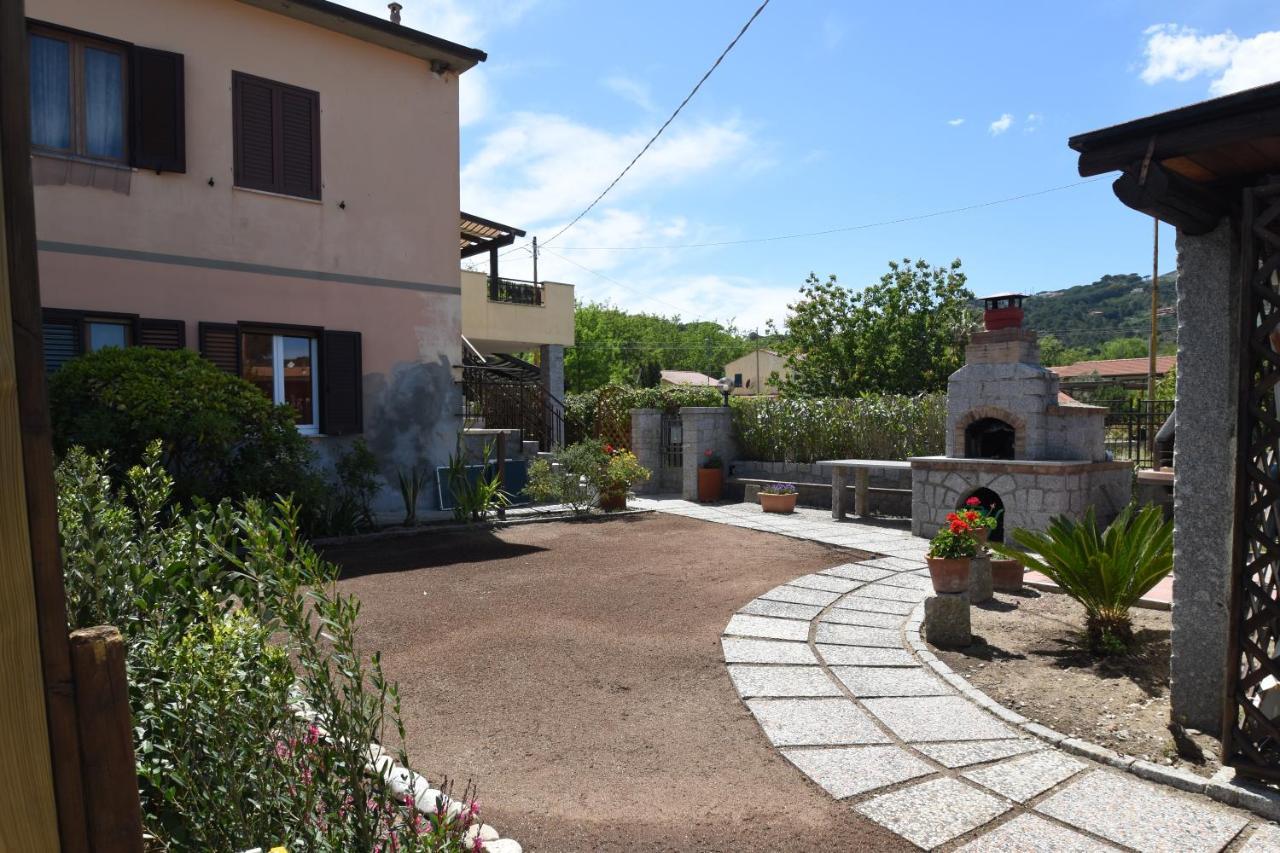 Appartamenti OLEANDRO - Giardini e Terrazze Marina di Campo Esterno foto